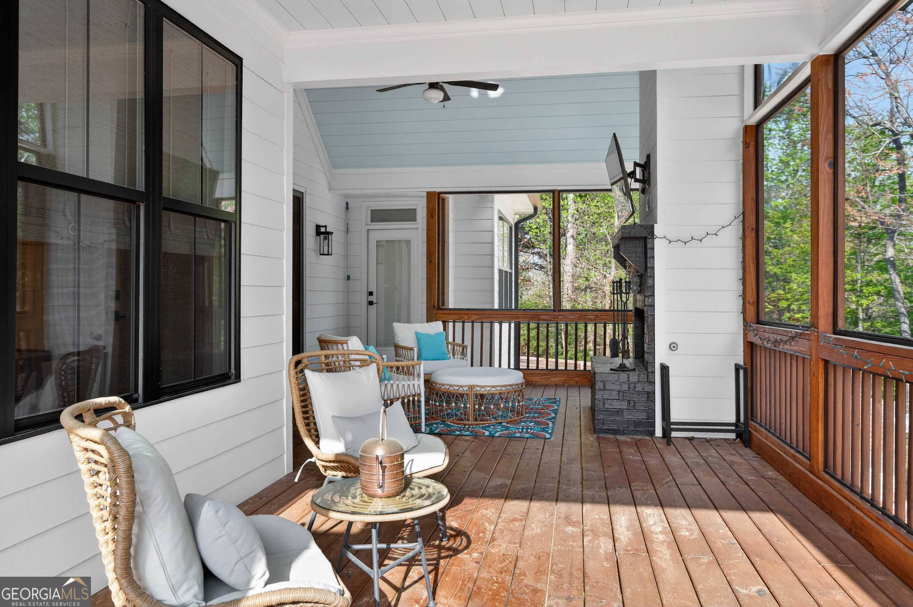 6570 Crestwood Peninsula Flowery Branch GA 30542