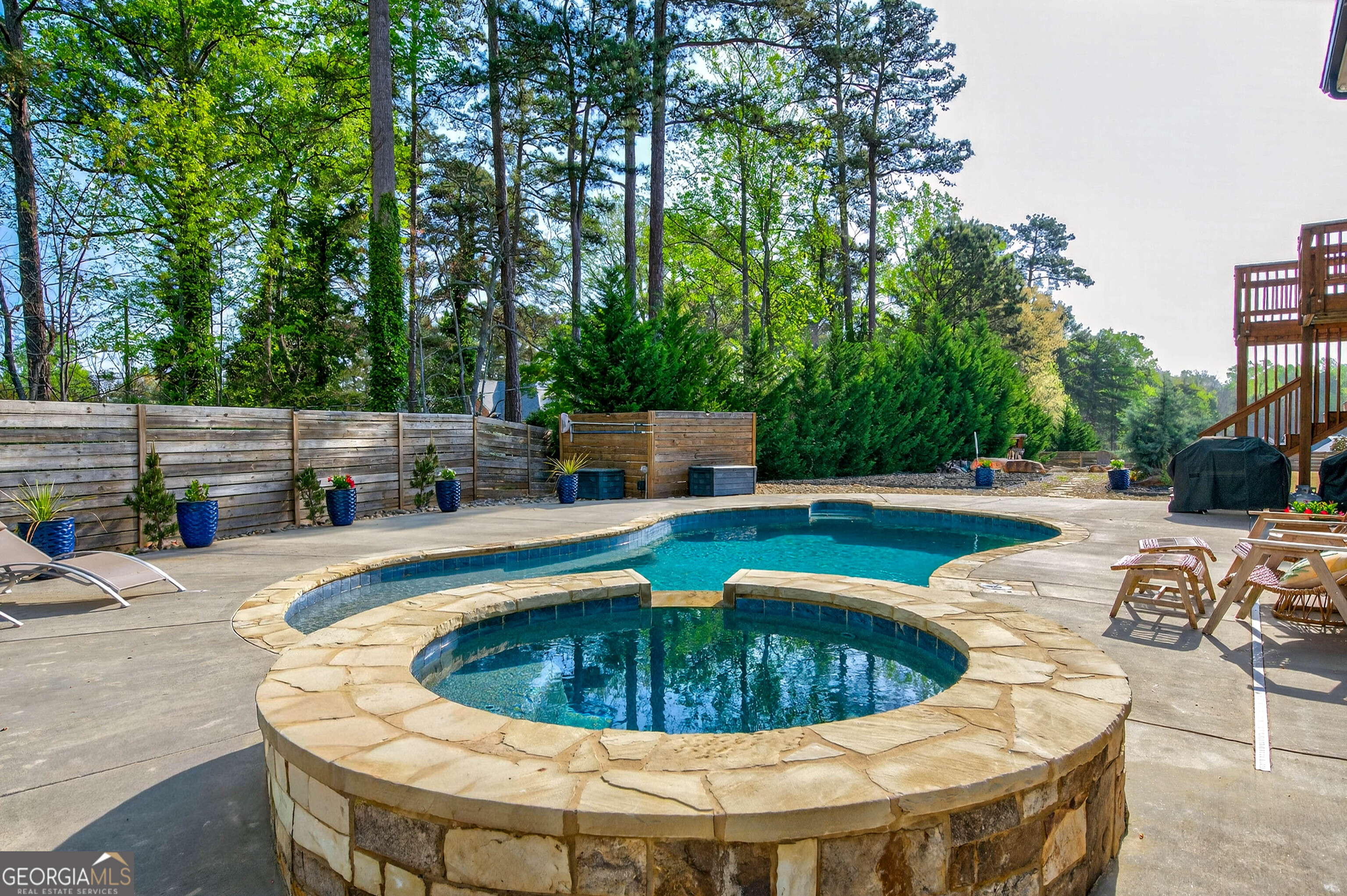 6570 Crestwood Peninsula Flowery Branch GA 30542