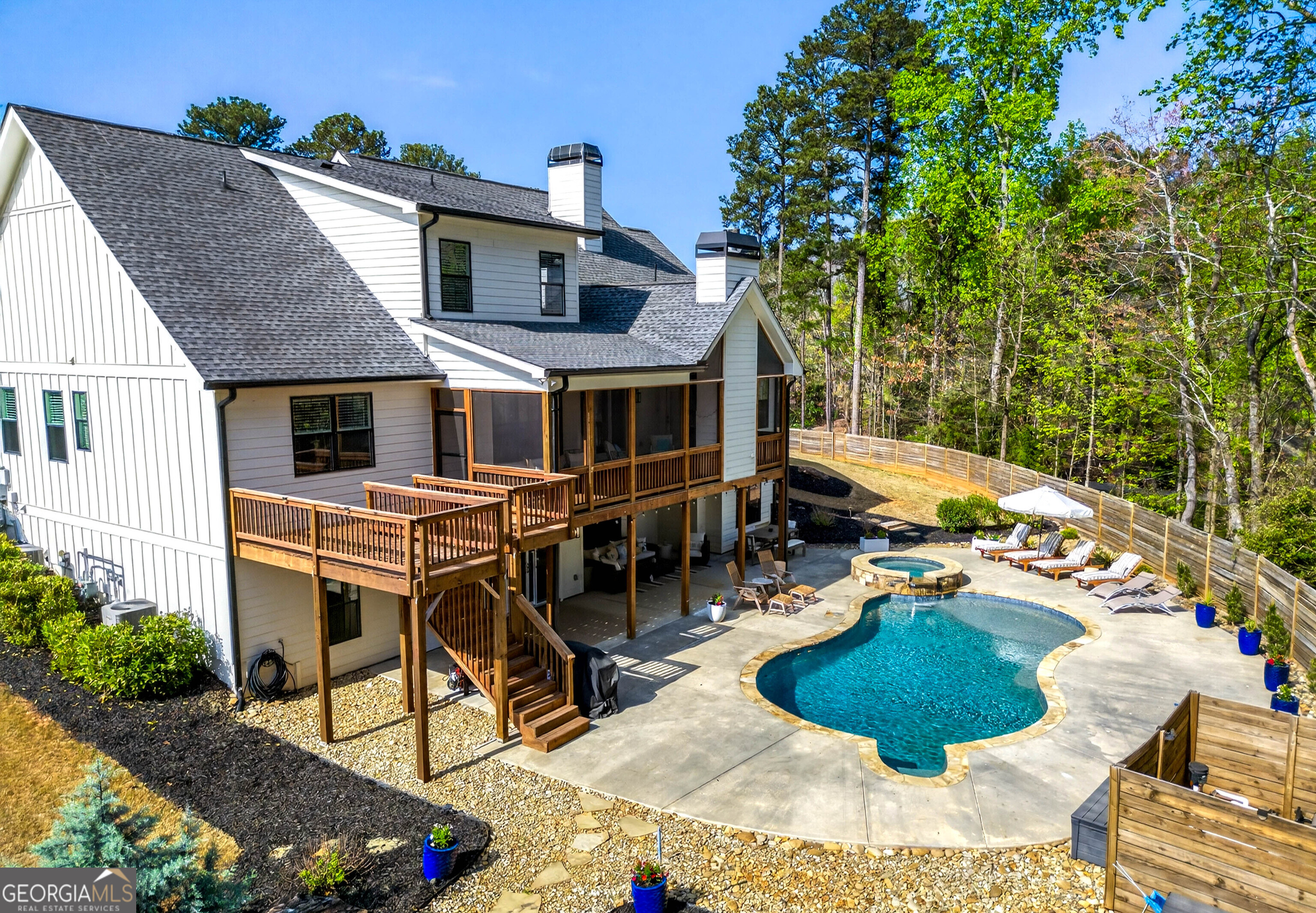 6570 Crestwood Peninsula Flowery Branch GA 30542