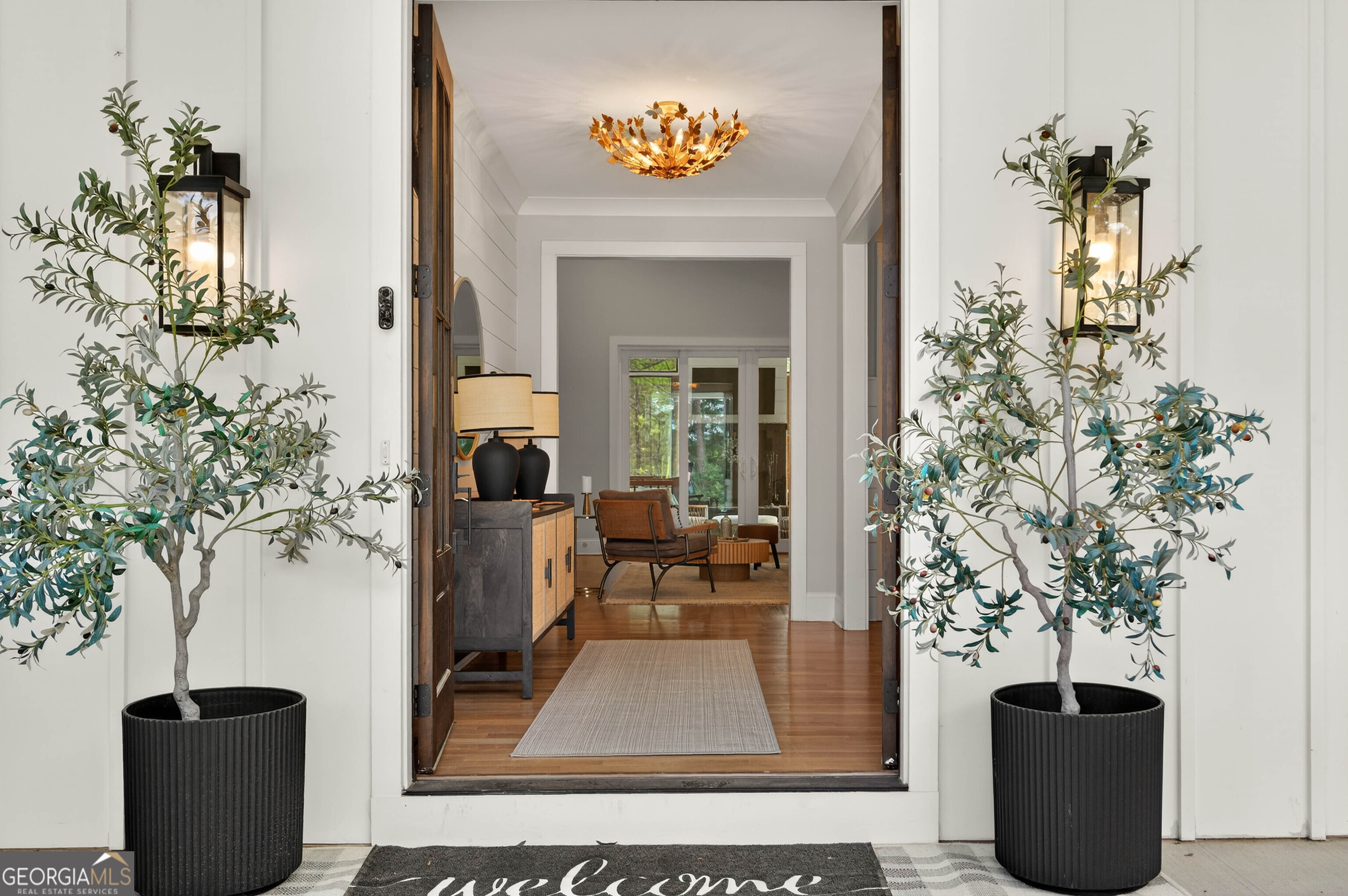 6570 Crestwood Peninsula Flowery Branch GA 30542