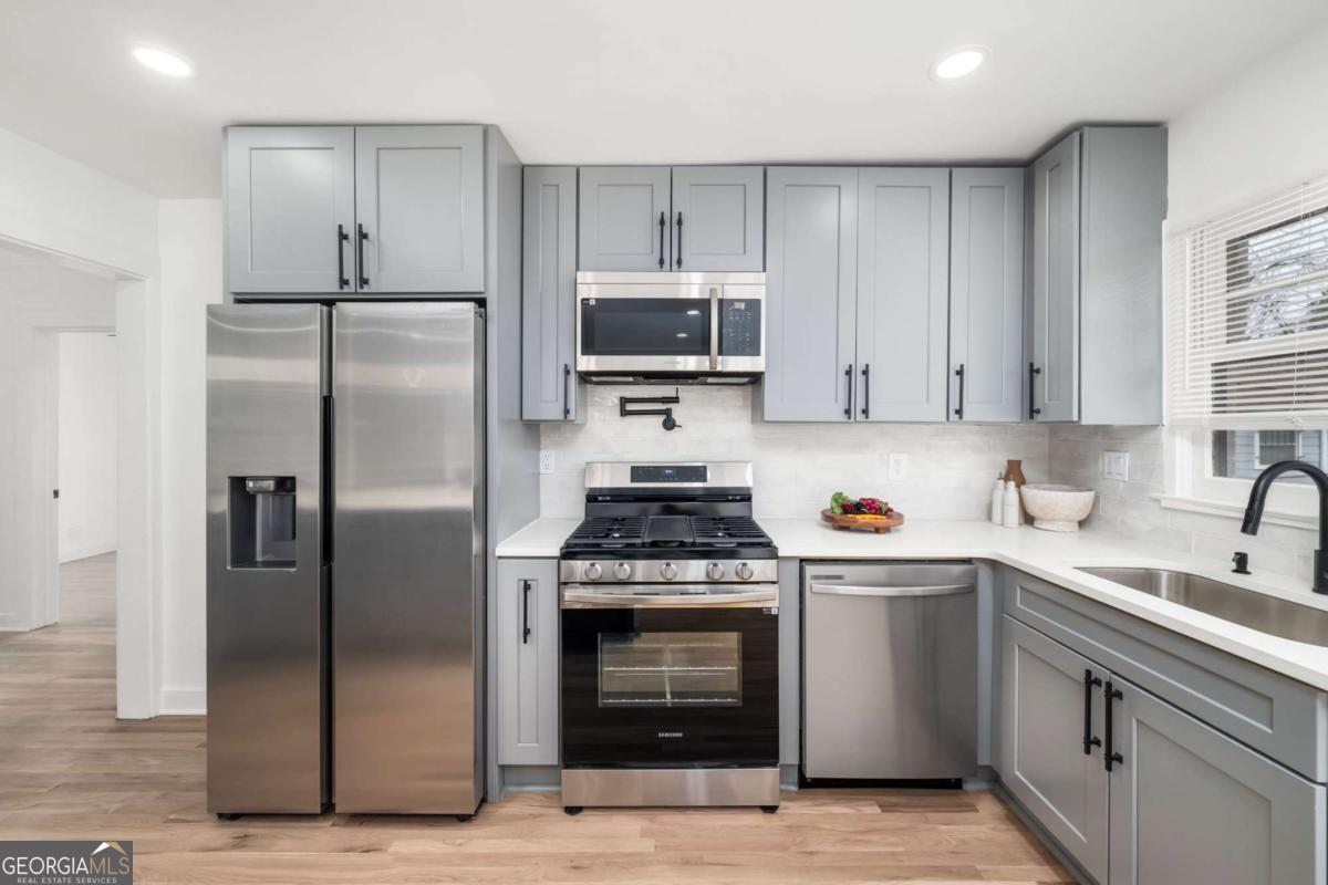 108 Burbank Drive SW Atlanta GA 30314