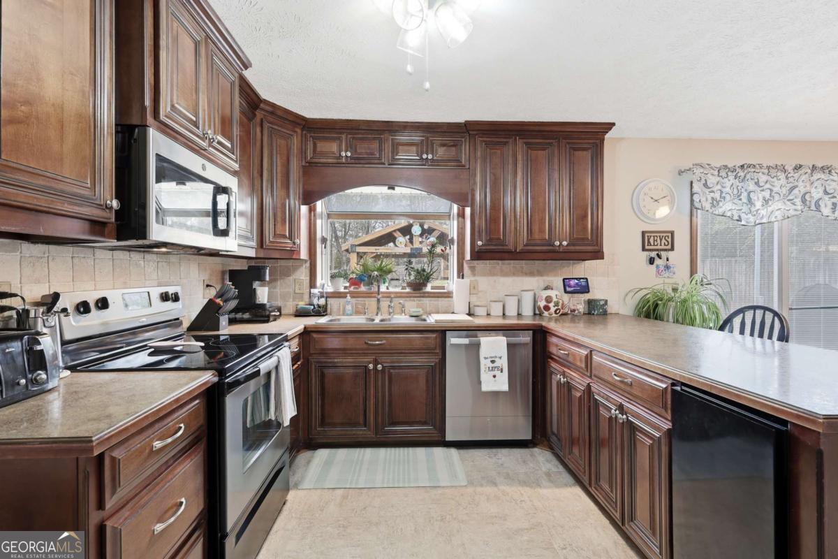 5730 Garden Walk Flowery Branch GA 30542