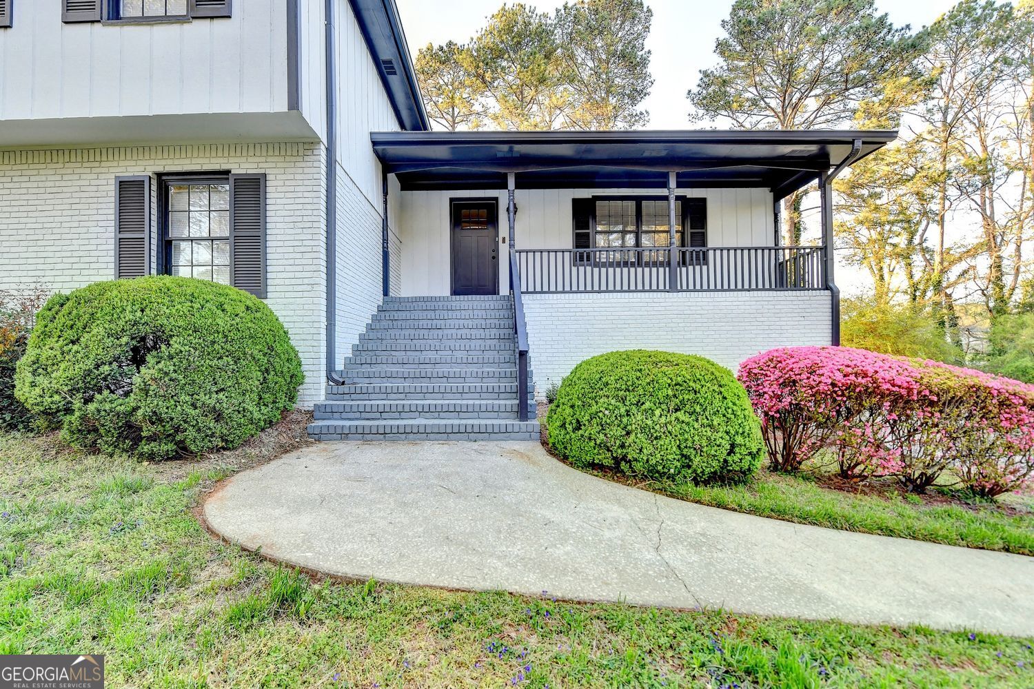 4087 Signal Ridge SW Lilburn GA 30047