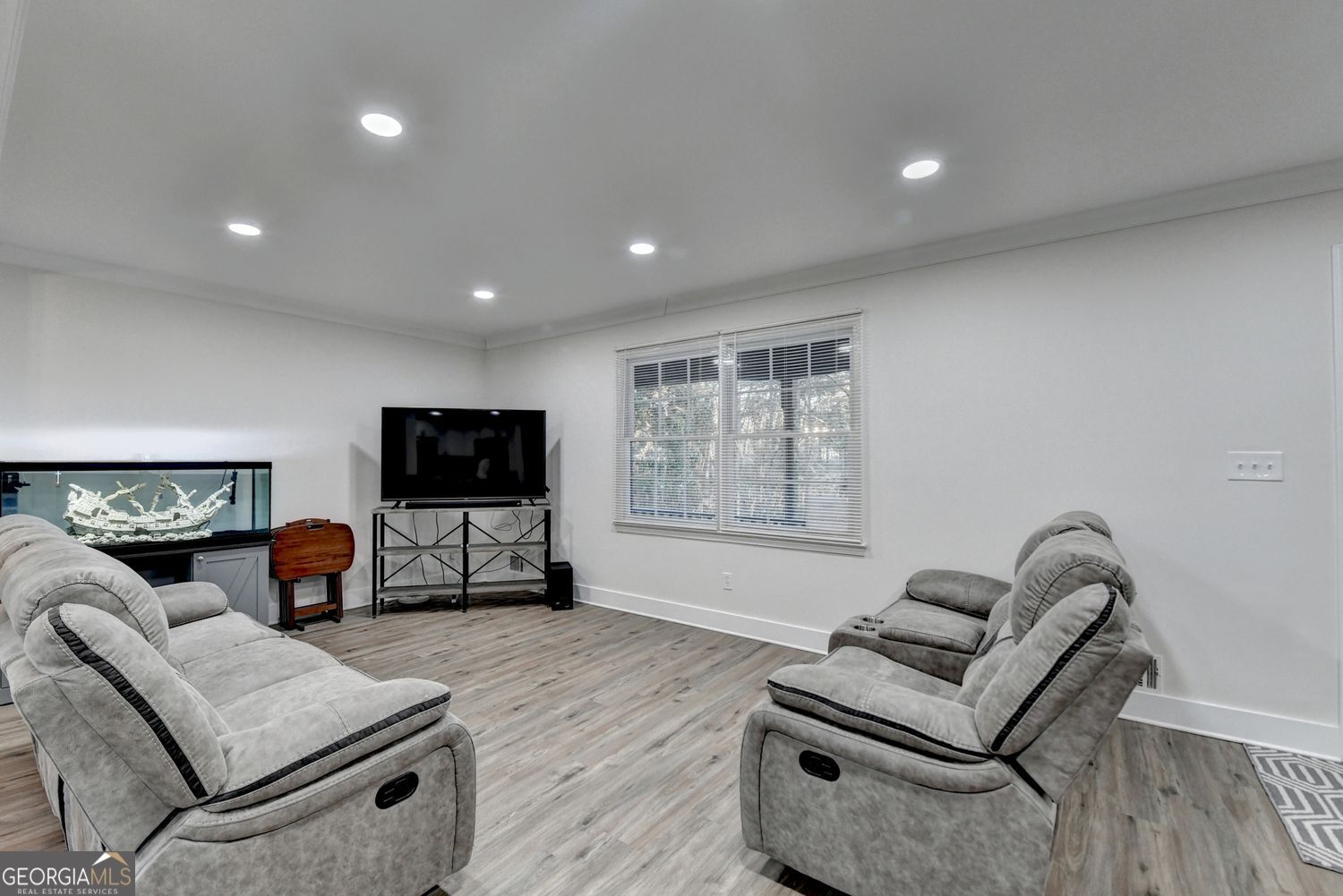 4087 Signal Ridge SW Lilburn GA 30047