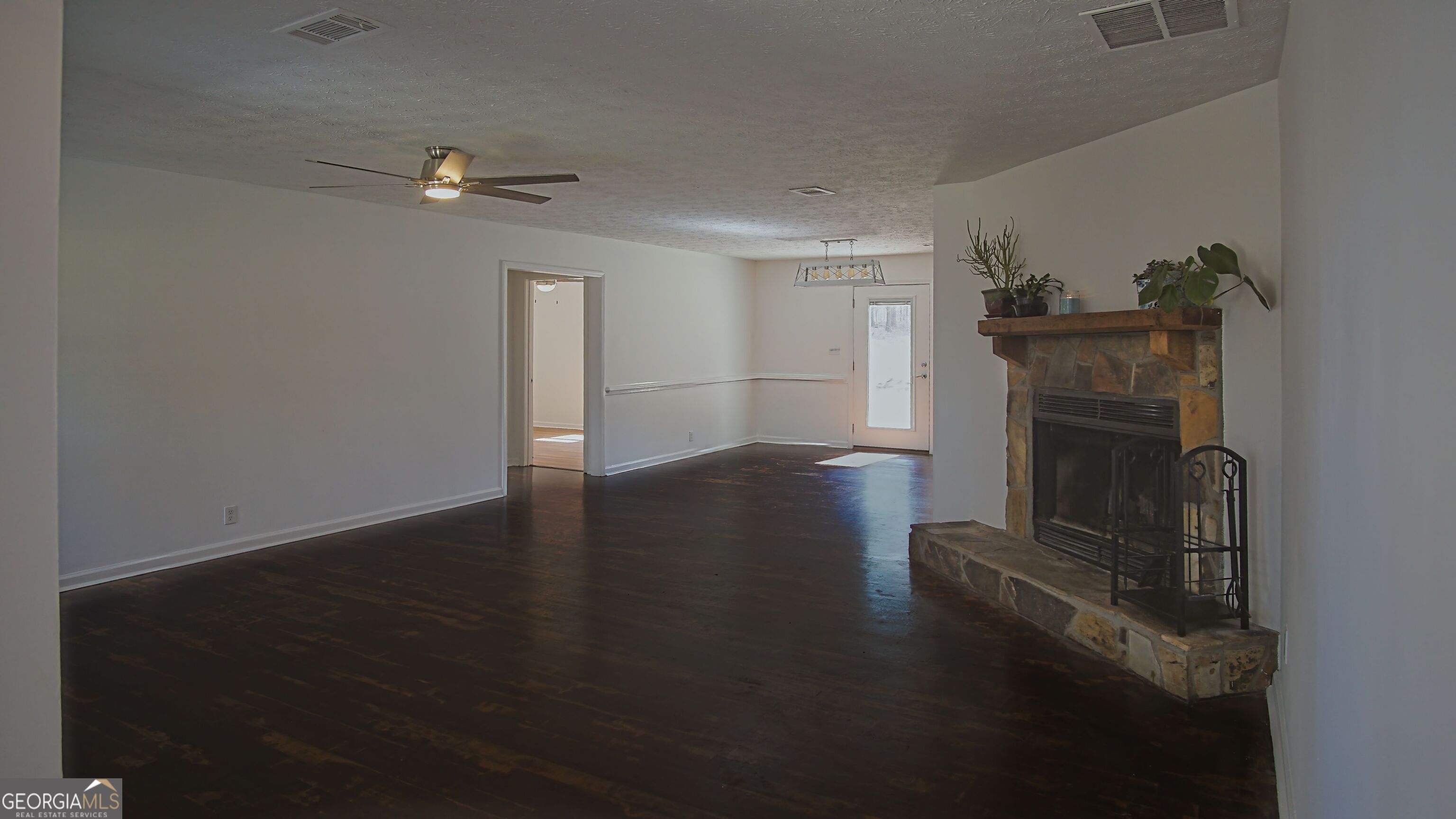 135 Dixie Lane Covington GA 30014