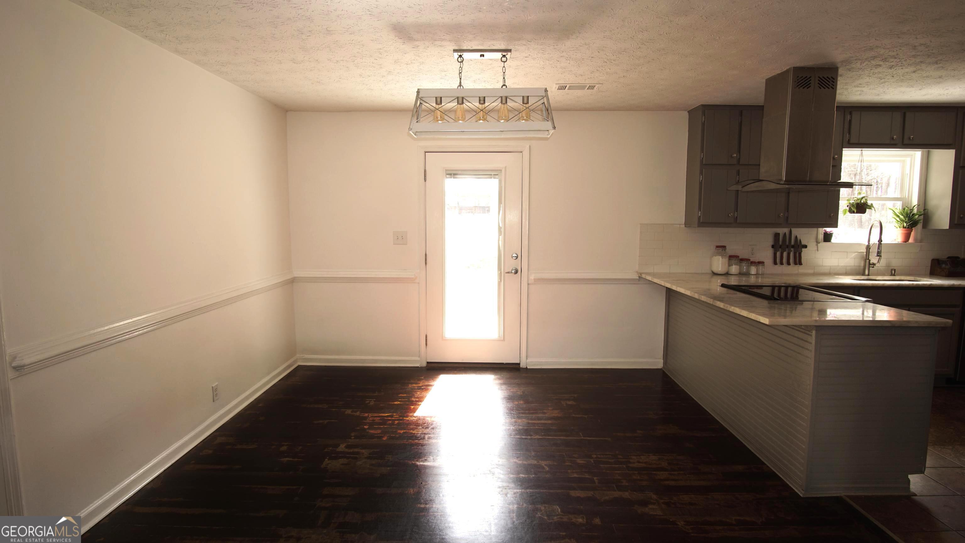 135 Dixie Lane Covington GA 30014
