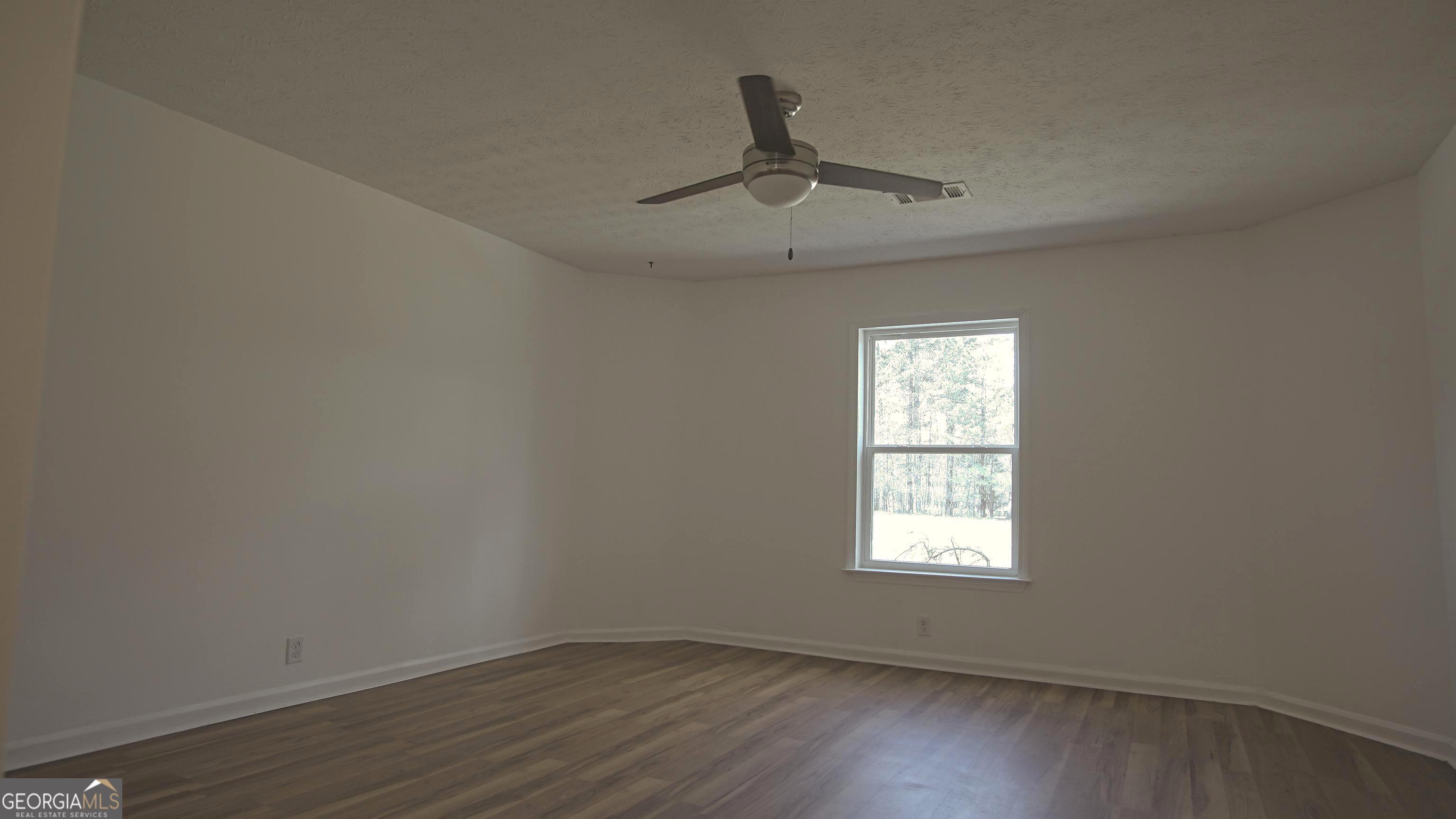 135 Dixie Lane Covington GA 30014