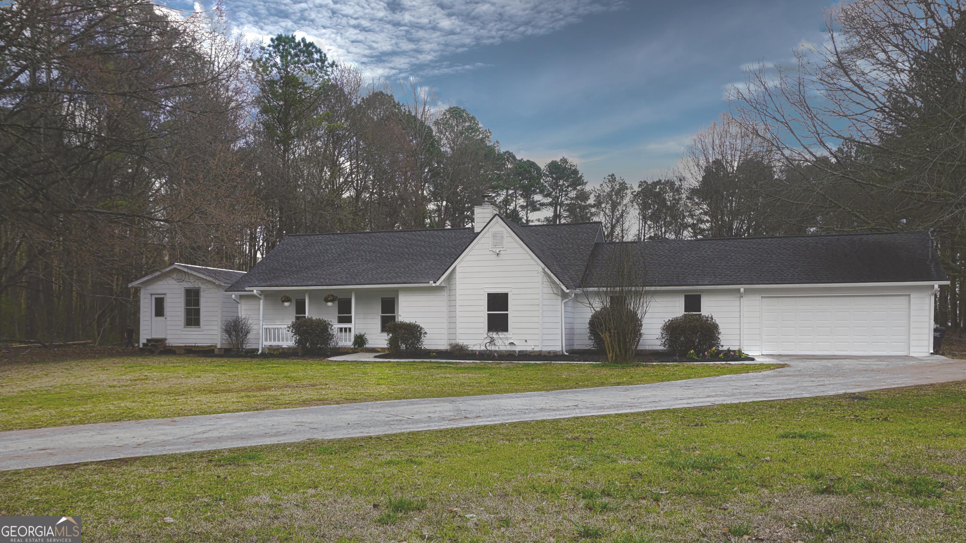 135 Dixie Lane Covington GA 30014