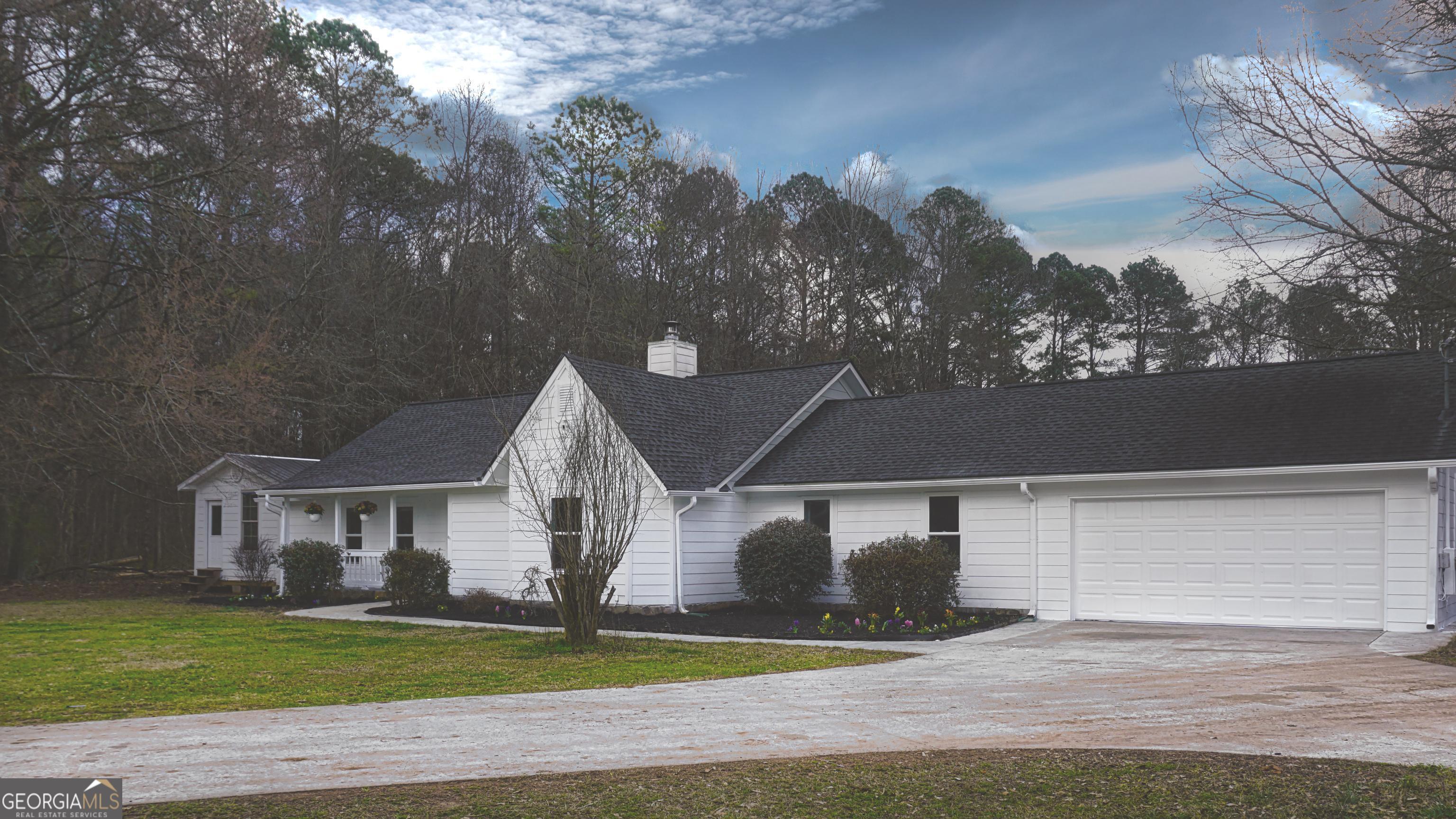 135 Dixie Lane Covington GA 30014
