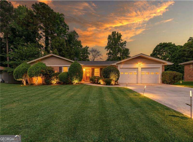 1811 Romans Drive Marietta GA 30062