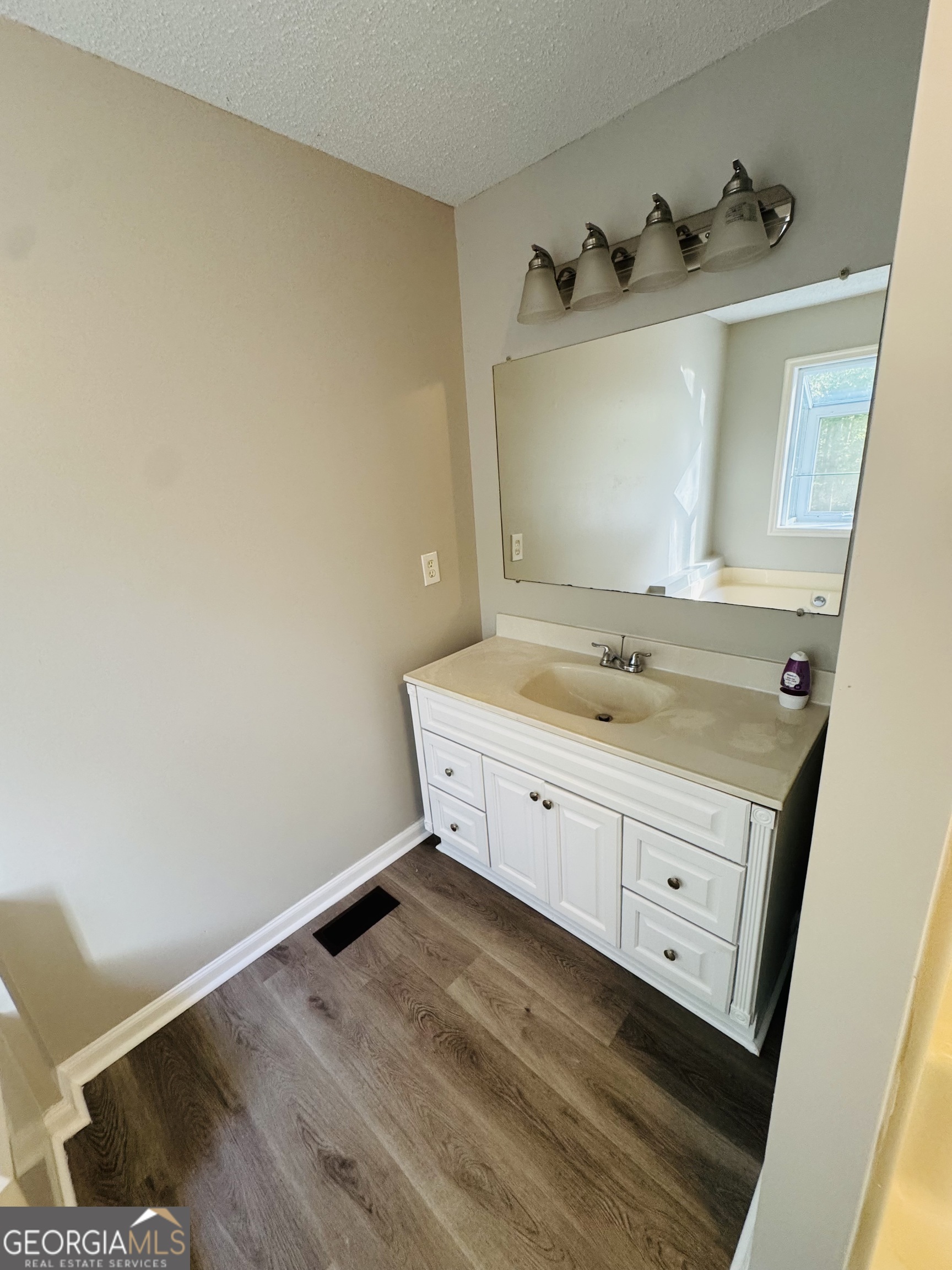 1516 Stark Road Jackson GA 30233