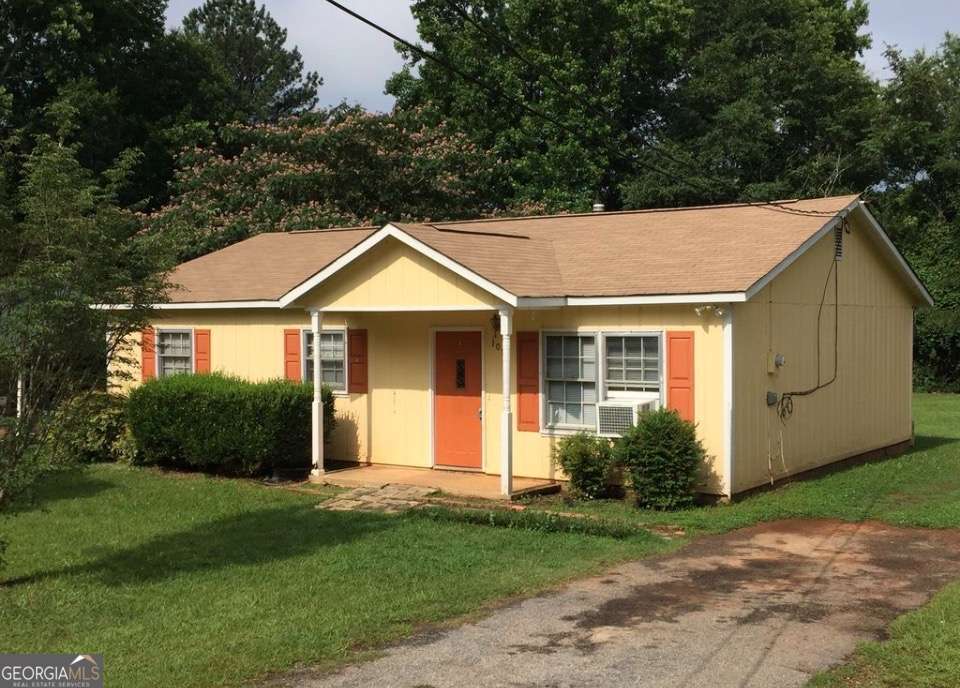 107 Oakwood Circle Griffin GA 30223