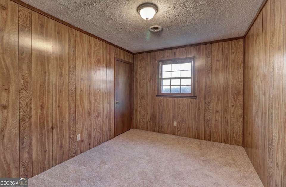 107 Oakwood Circle Griffin GA 30223