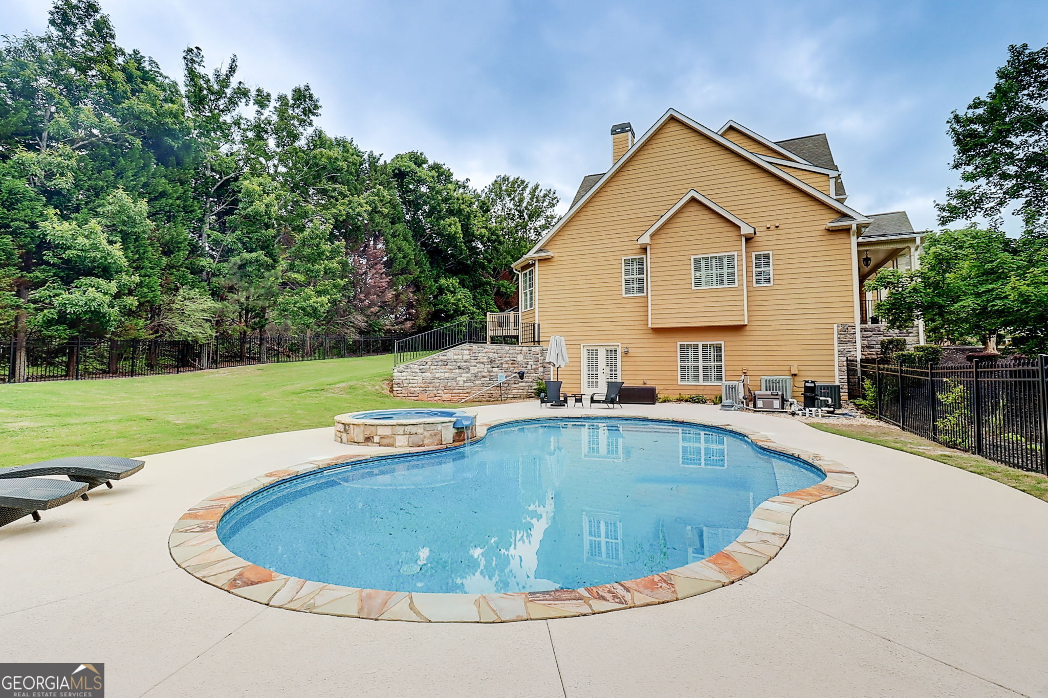 116 Archstone Square Mcdonough GA 30253