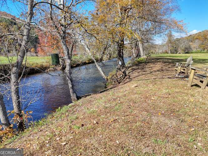 3558 Riverfront Lane Hiawassee GA 30546