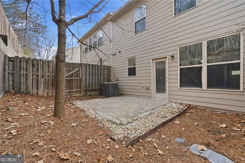 1697 Paxton Lane SW Lilburn GA 30047