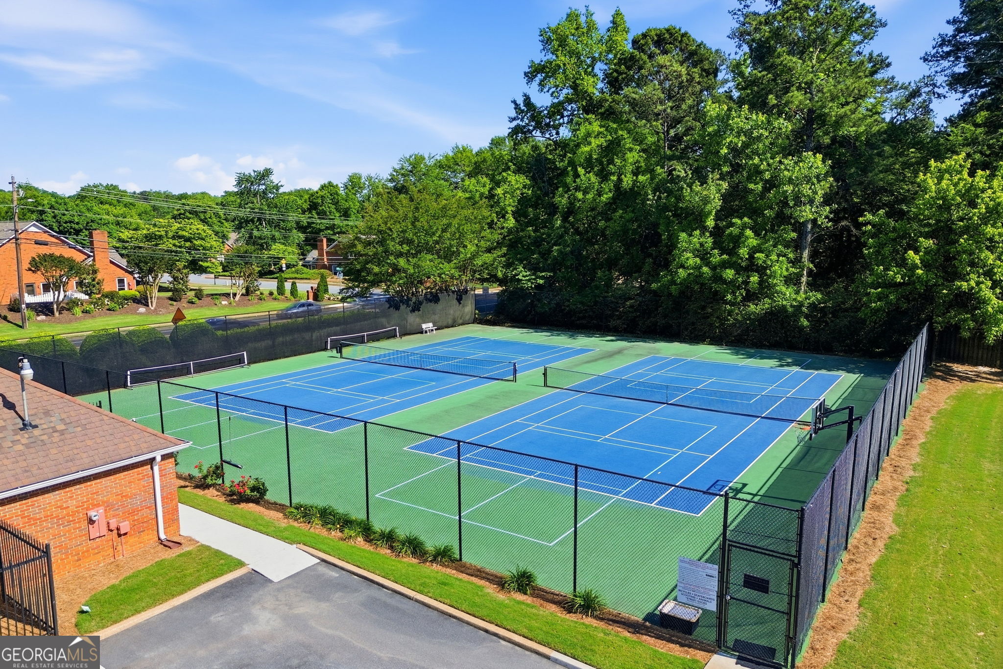450 Renee Circle Roswell GA 30075