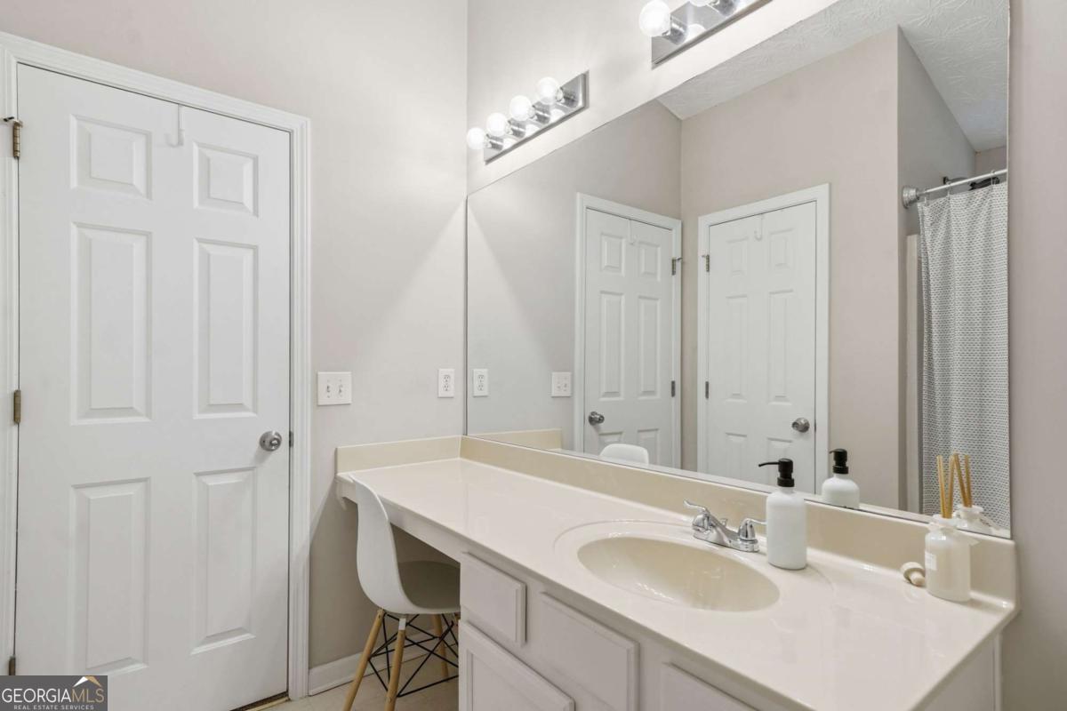 222 Weatherstone Pointe Drive Woodstock GA 30188
