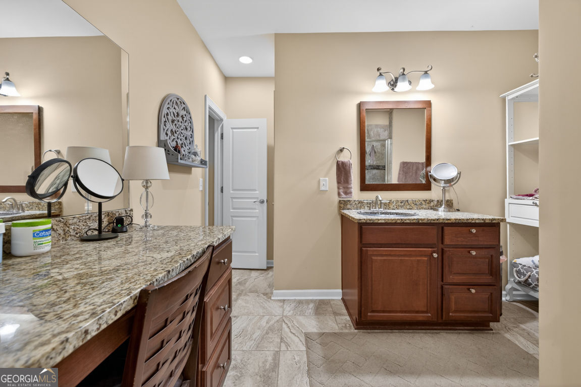 7916 Keepsake Lane Flowery Branch GA 30542