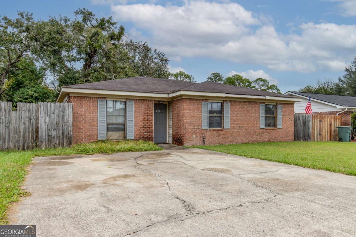 251 Garden Circle Hinesville GA 31313