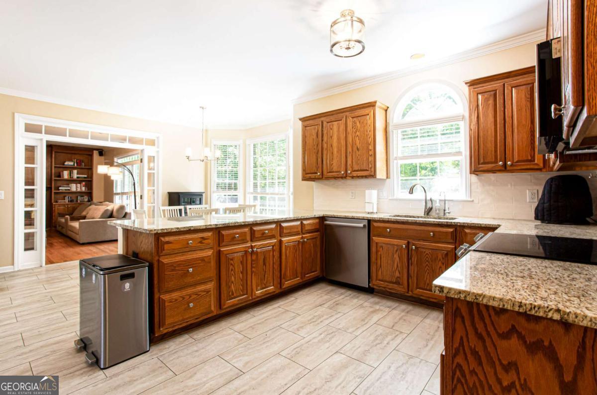 2055 Milfield Circle Snellville GA 30078