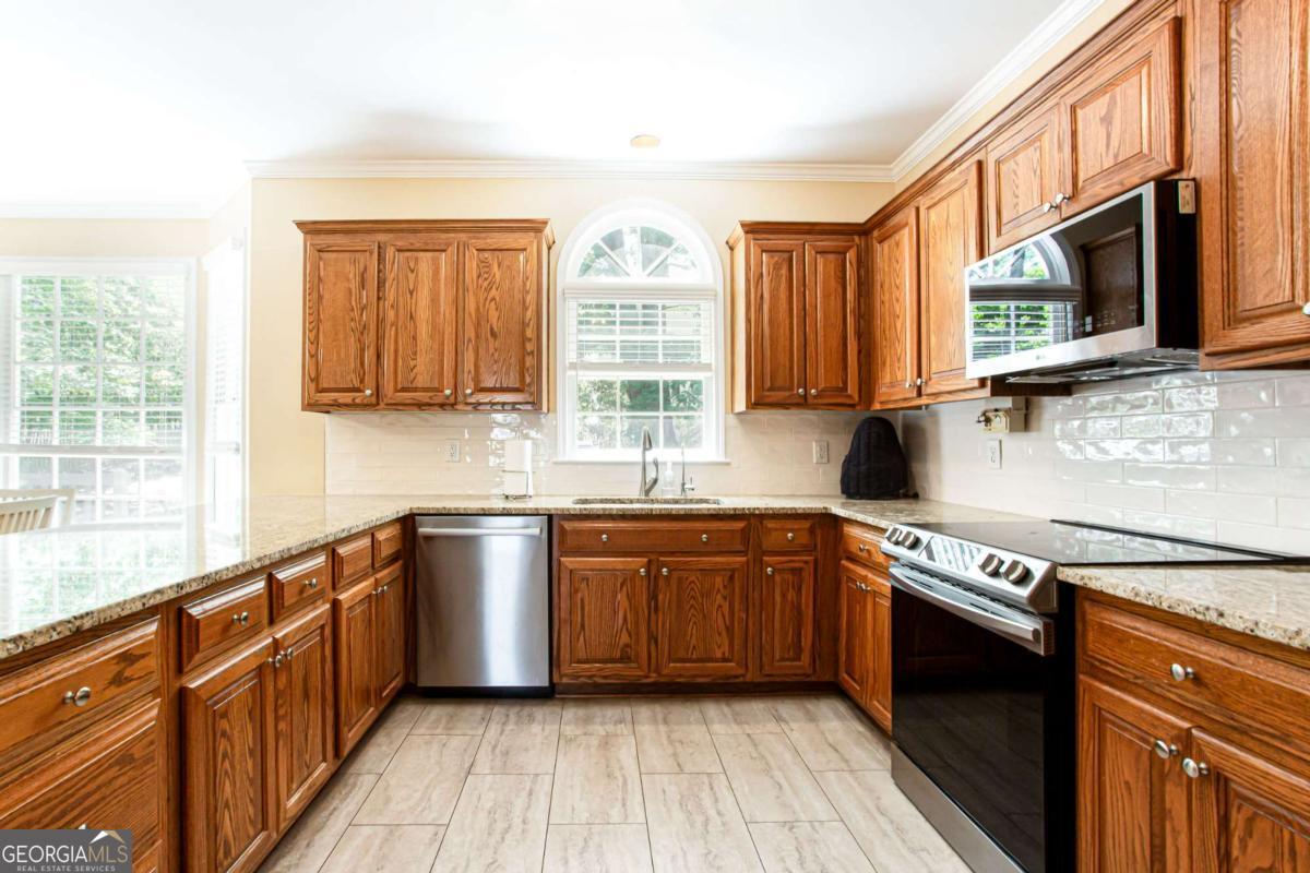 2055 Milfield Circle Snellville GA 30078
