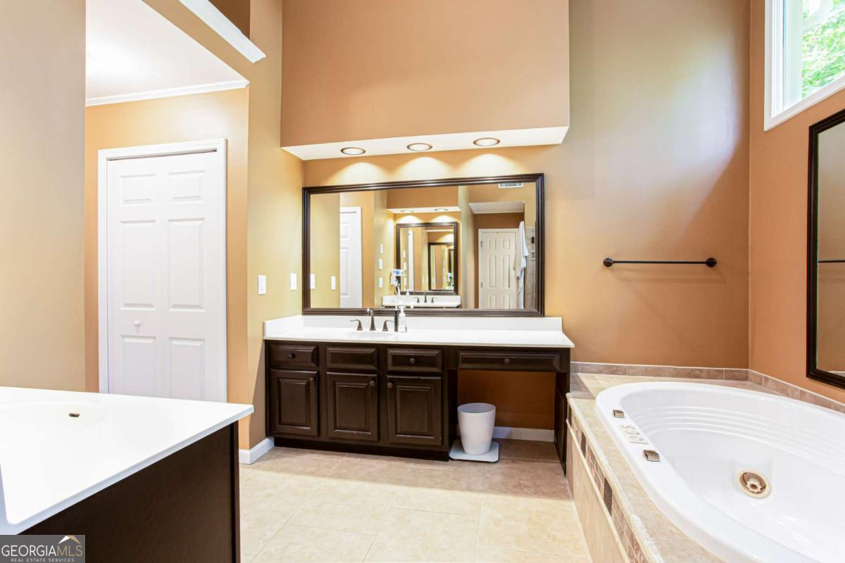 2055 Milfield Circle Snellville GA 30078