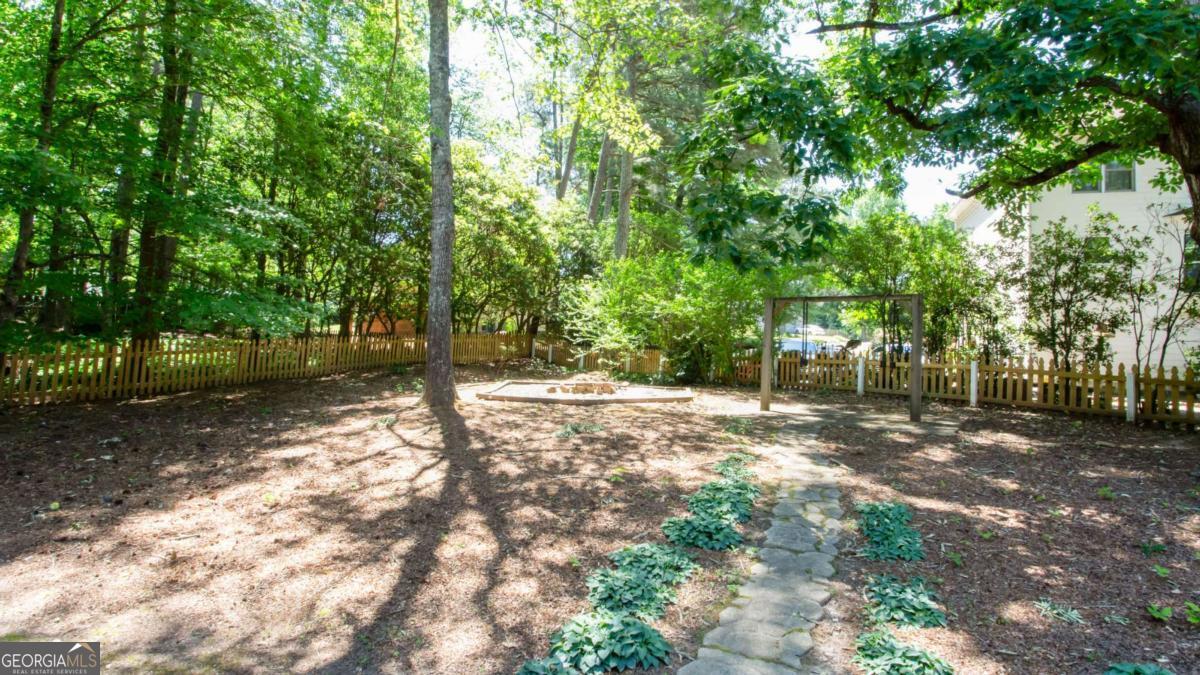 2055 Milfield Circle Snellville GA 30078