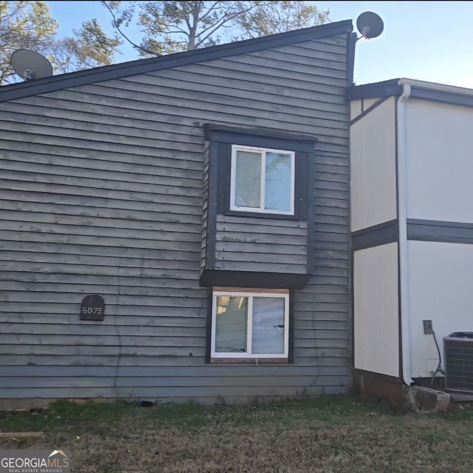 6075 Regent Manor Lithonia GA 30058