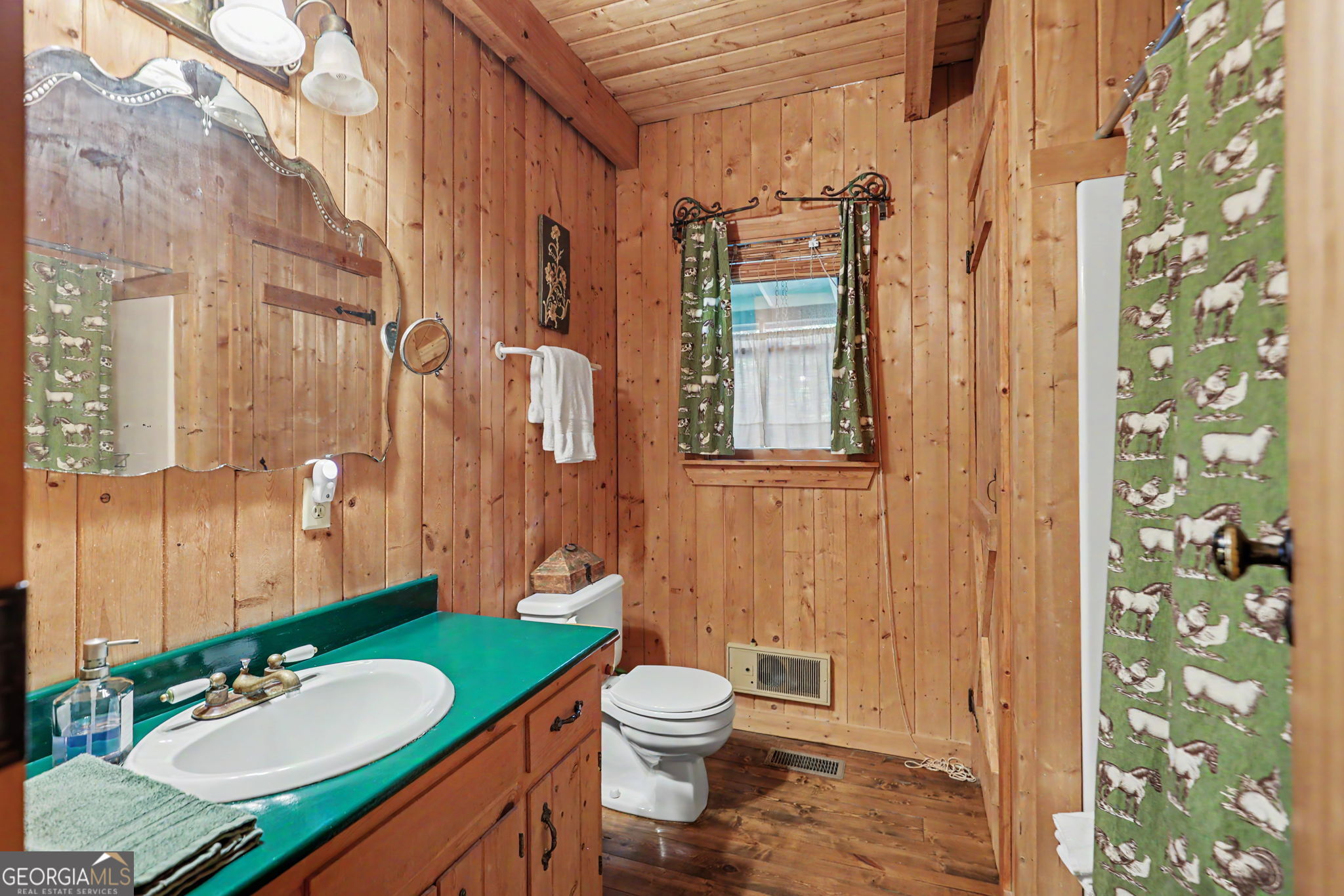 486 Barn Inn Road Lakemont GA 30552
