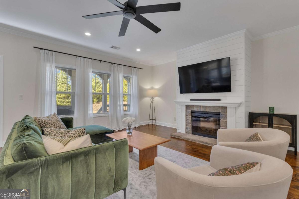 110 Sparrows Cove Fayetteville GA 30215