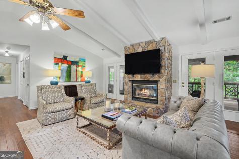 922 Burton Mountain Road Clarkesville GA 30523