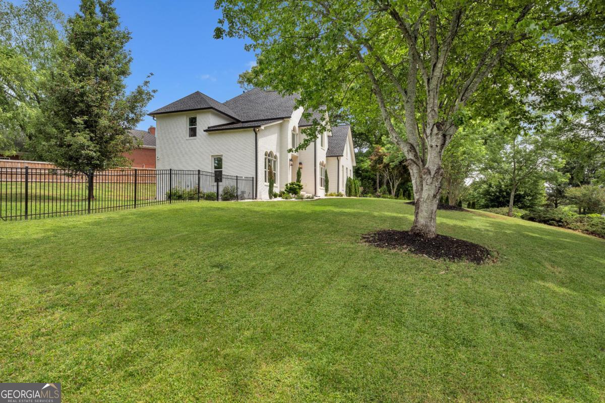 4221 Willow Oak Drive Gainesville GA 30506