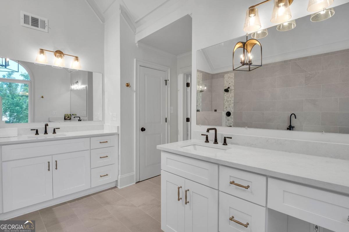 4221 Willow Oak Drive Gainesville GA 30506