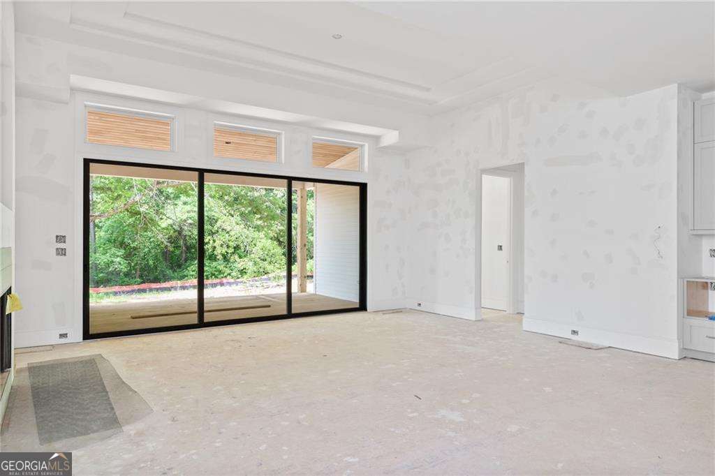 10910 Woodstock Road Roswell GA 30075