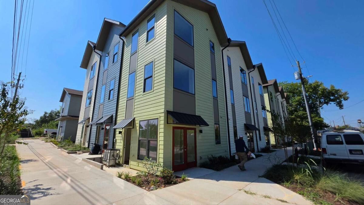 1121 Allene Avenue SW Atlanta GA 30310