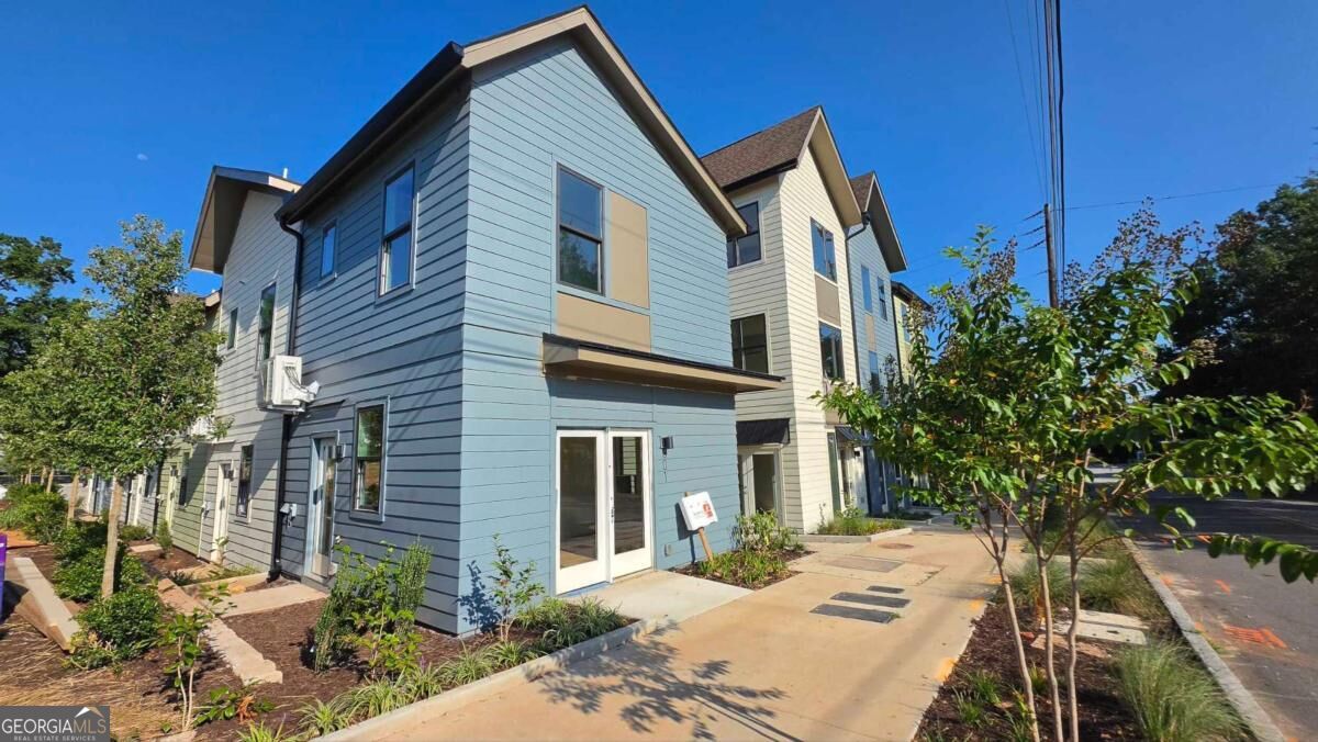1121 Allene Avenue SW Atlanta GA 30310