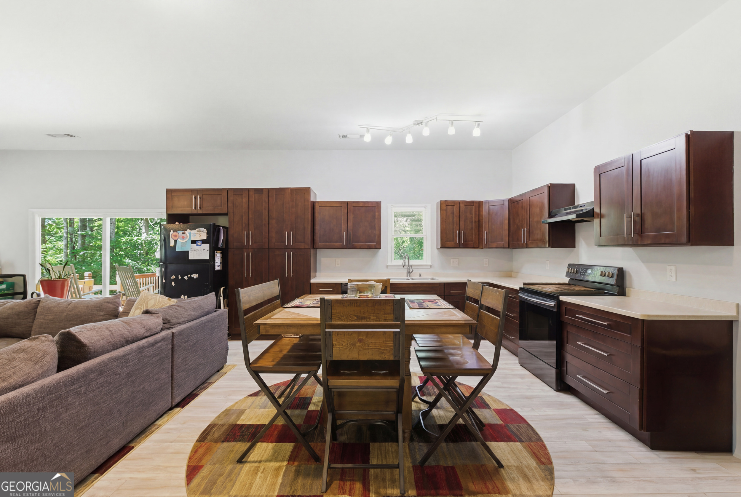 313 Pratten Drive Cleveland GA 30528