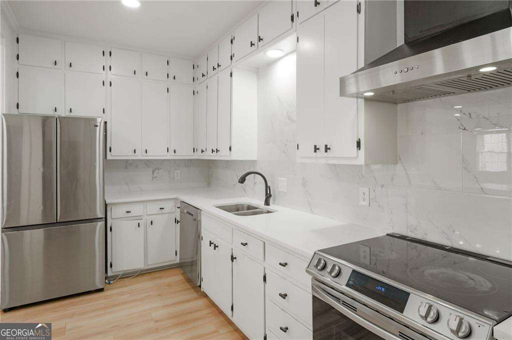 3649 Peachtree Road NE Atlanta GA 30319