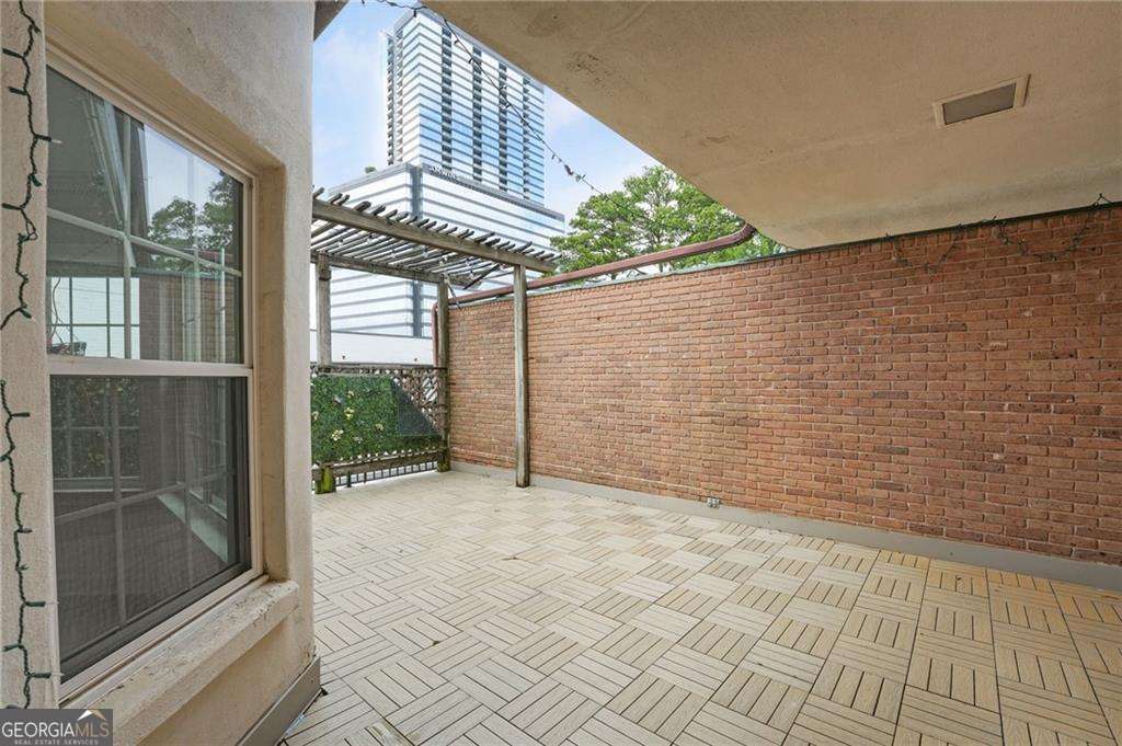 3649 Peachtree Road NE Atlanta GA 30319