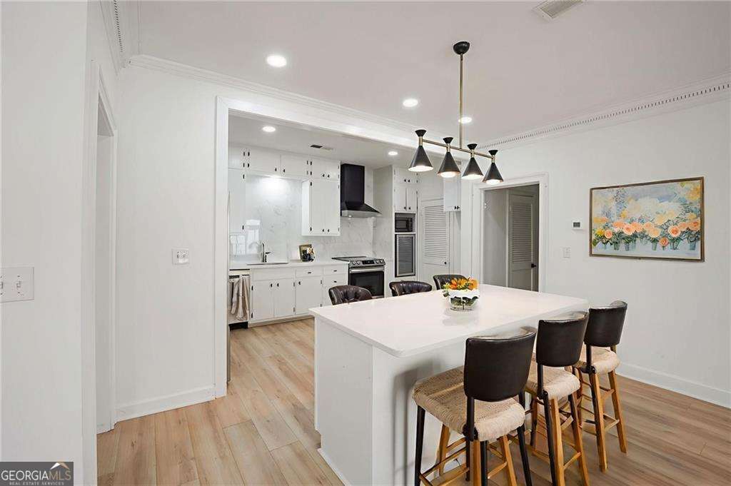 3649 Peachtree Road NE Atlanta GA 30319