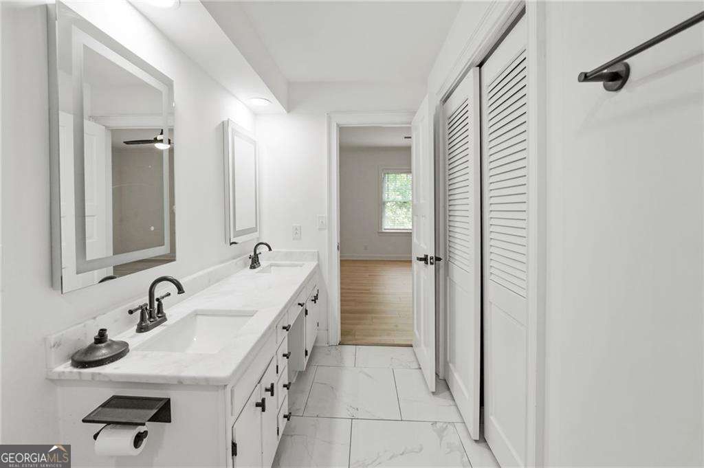 3649 Peachtree Road NE Atlanta GA 30319