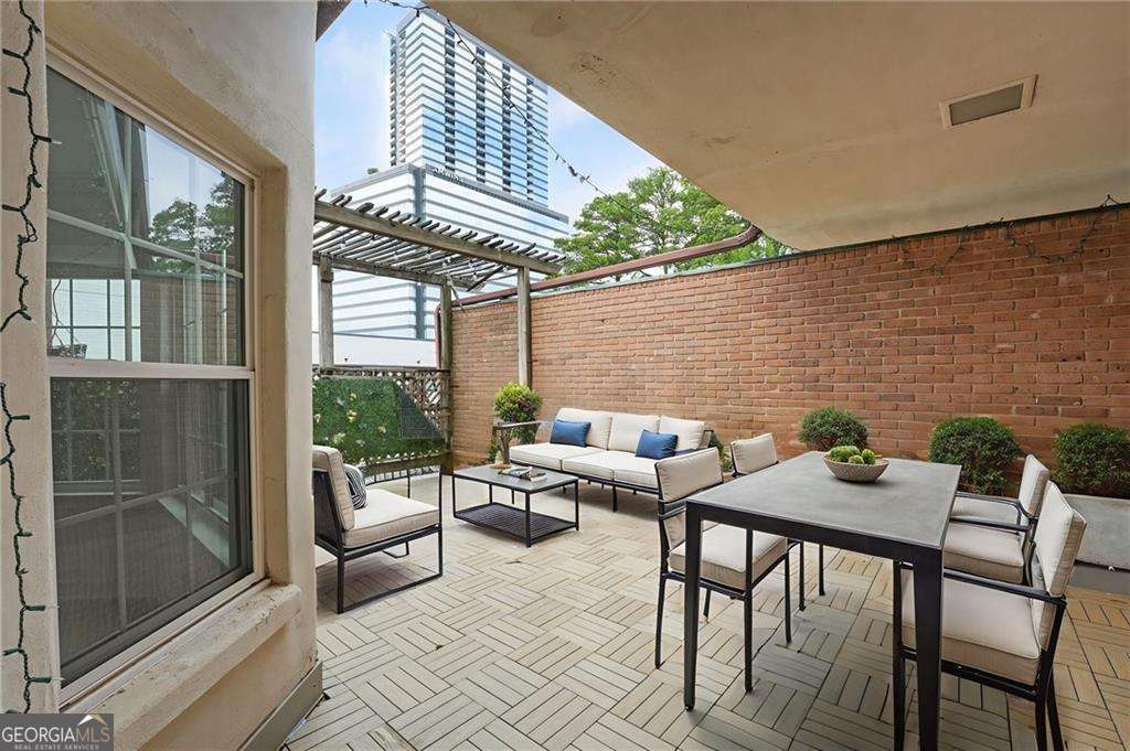 3649 Peachtree Road NE Atlanta GA 30319