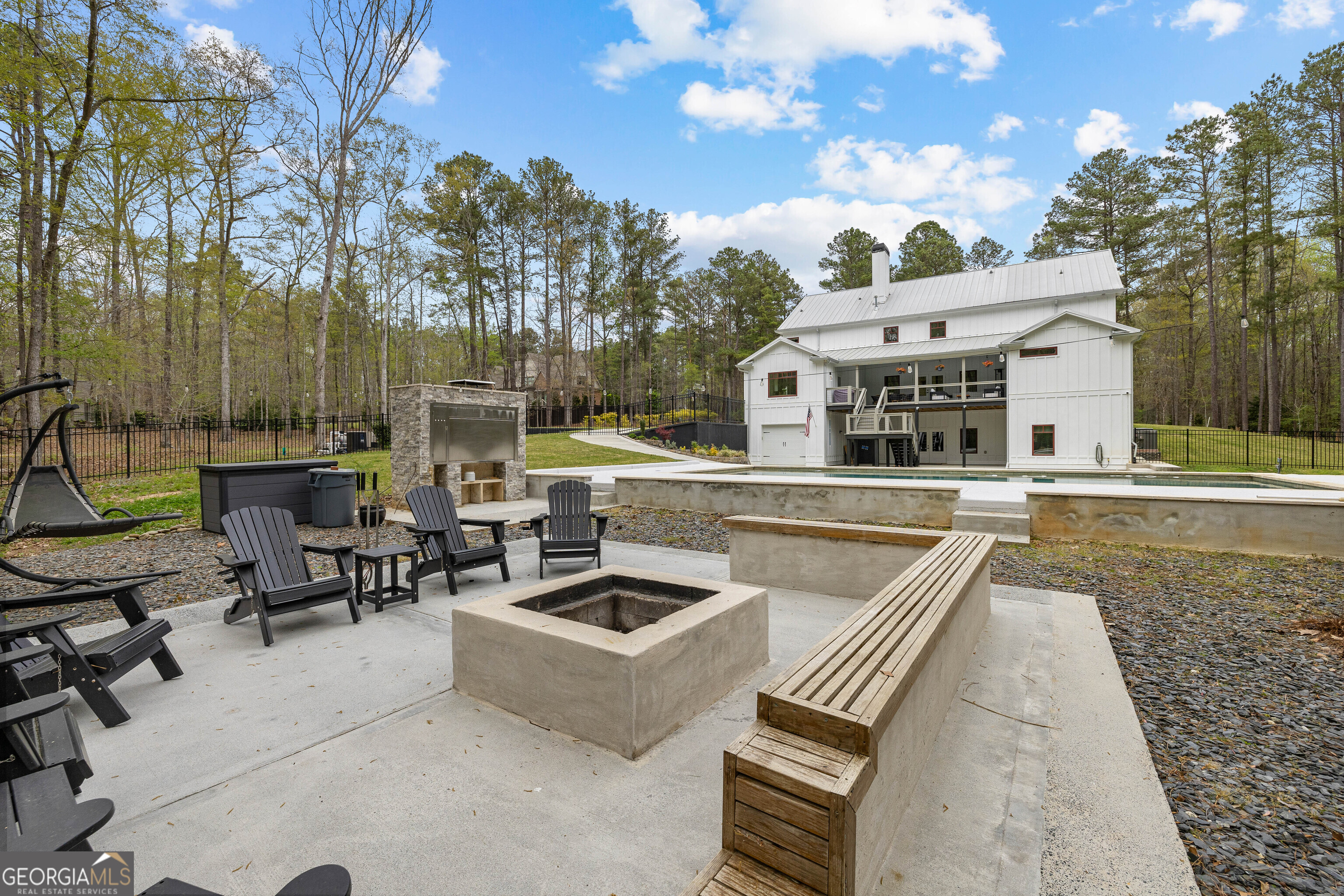 215 Diamond Pointe Fayetteville GA 30215