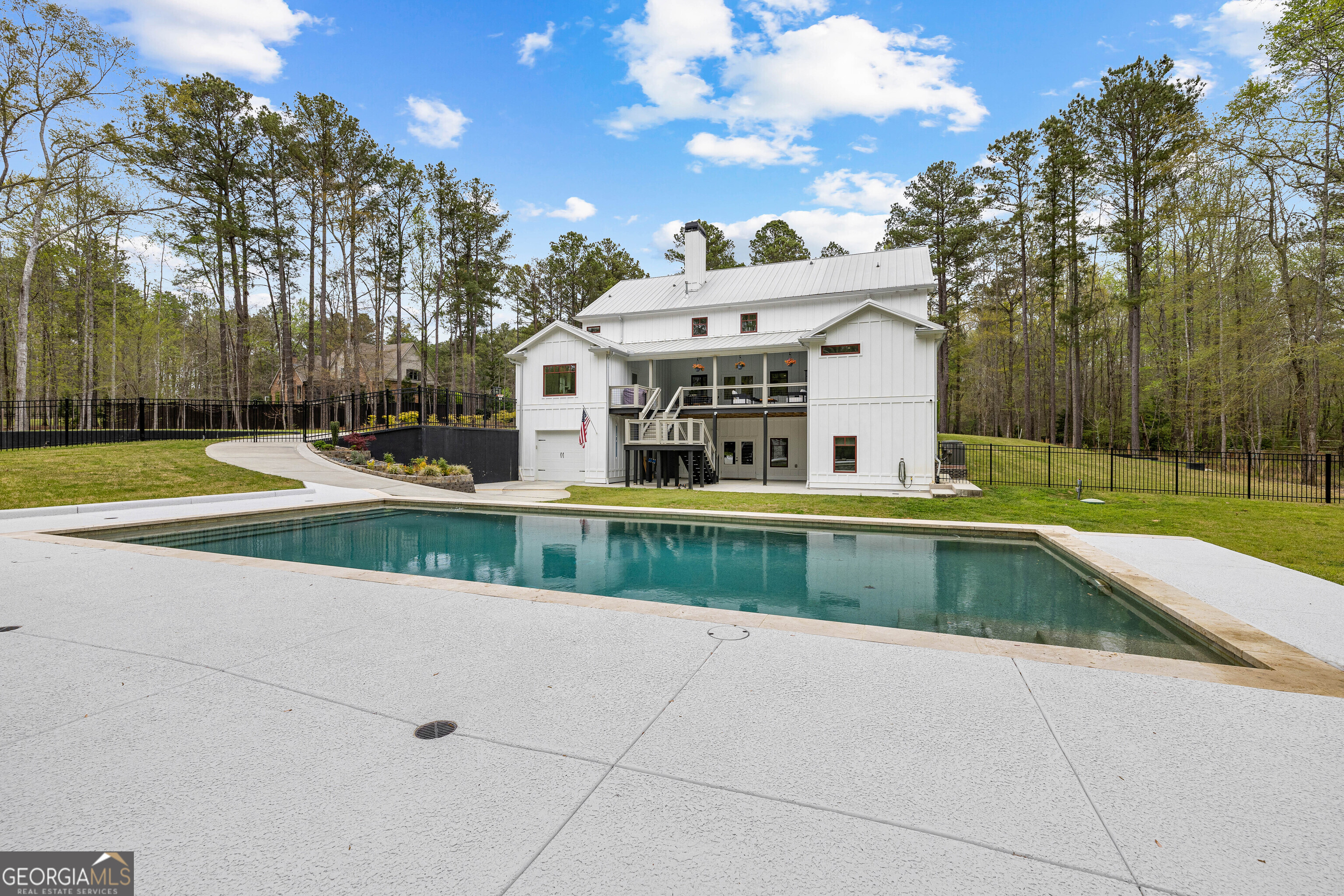 215 Diamond Pointe Fayetteville GA 30215