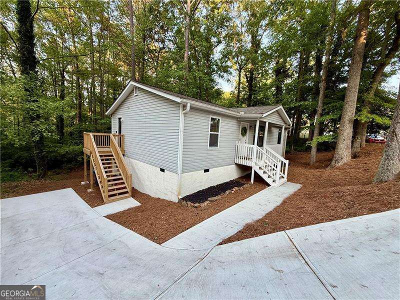 140 Rosewood Drive Dallas GA 30132