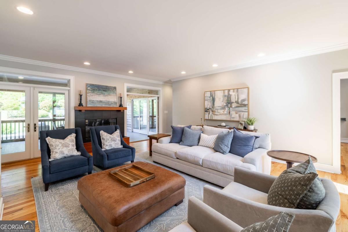 385 Woodward Way Athens GA 30606