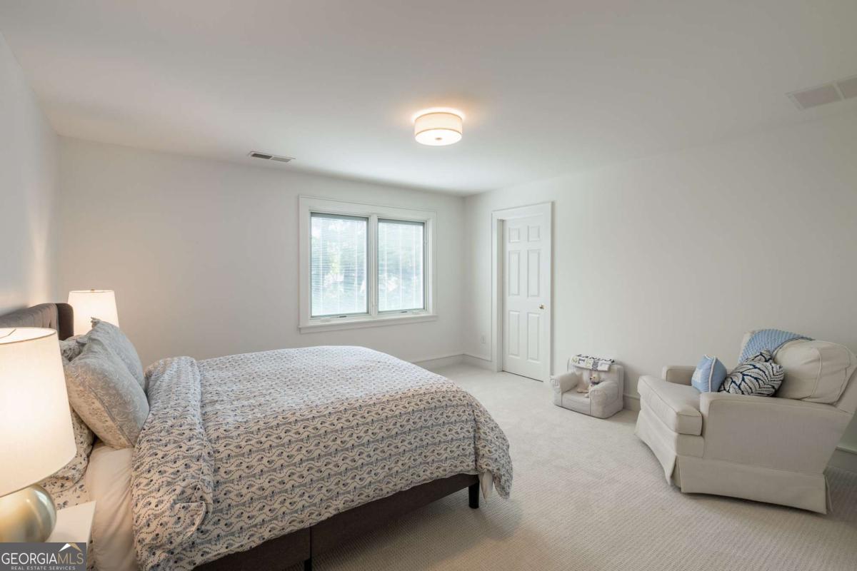 385 Woodward Way Athens GA 30606