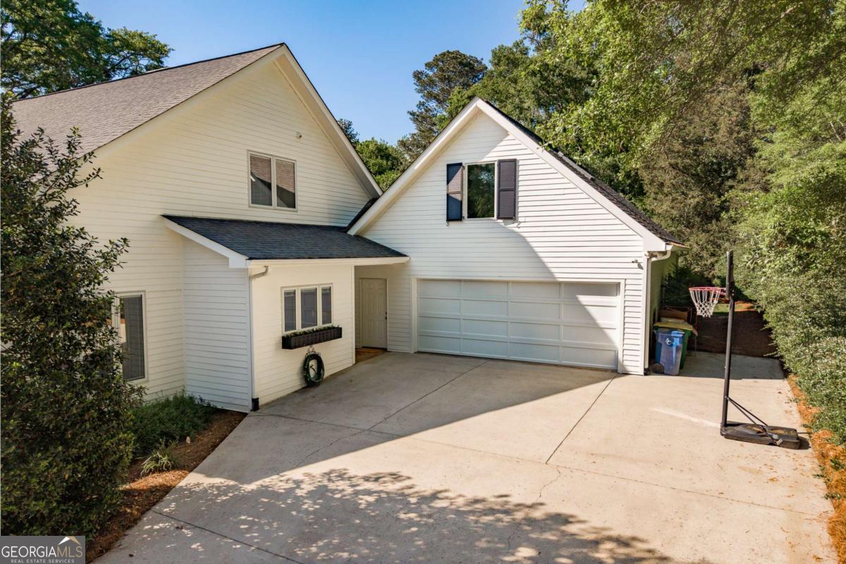 385 Woodward Way Athens GA 30606