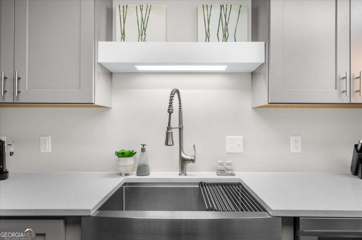 250 W Peachtree Street Norcross GA 30071